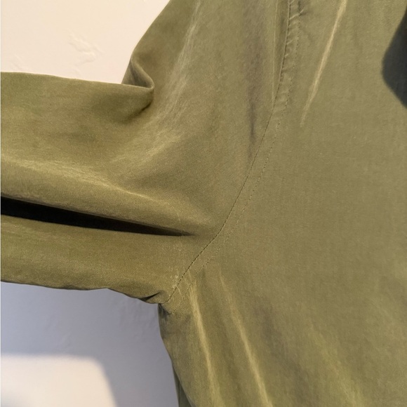 Olive Green Women's Utility Lightweight Jacket by Old Navy Size Small Outdoor - Picture 5 of 13